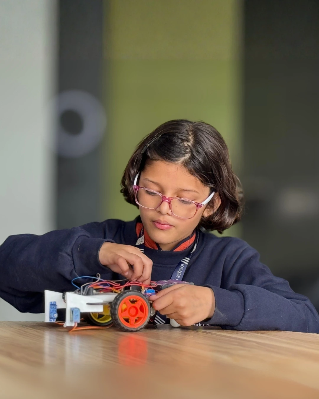 Robotics and tinkering activity in the Aakar programme at Manaskriti School Faridabad
